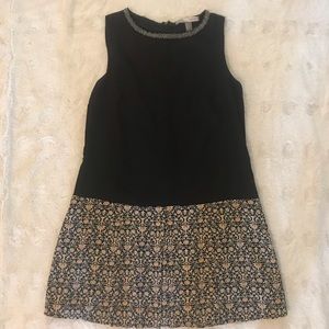 Classic-style mini black dress